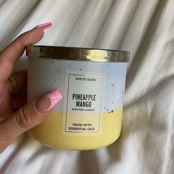 Bath and Body Works pineapple mango Three-Wick Candle - Picture 1 of 5